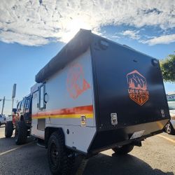 custom travel trailer