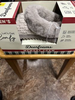 BNB Women’s DearFoams Slippers In Light Beige Size (S 5-6) 