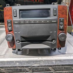 Radio And CD Player For 2007 Cadillac CTS