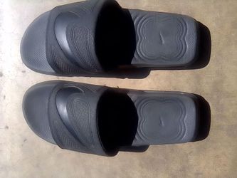 Nike sandals slides