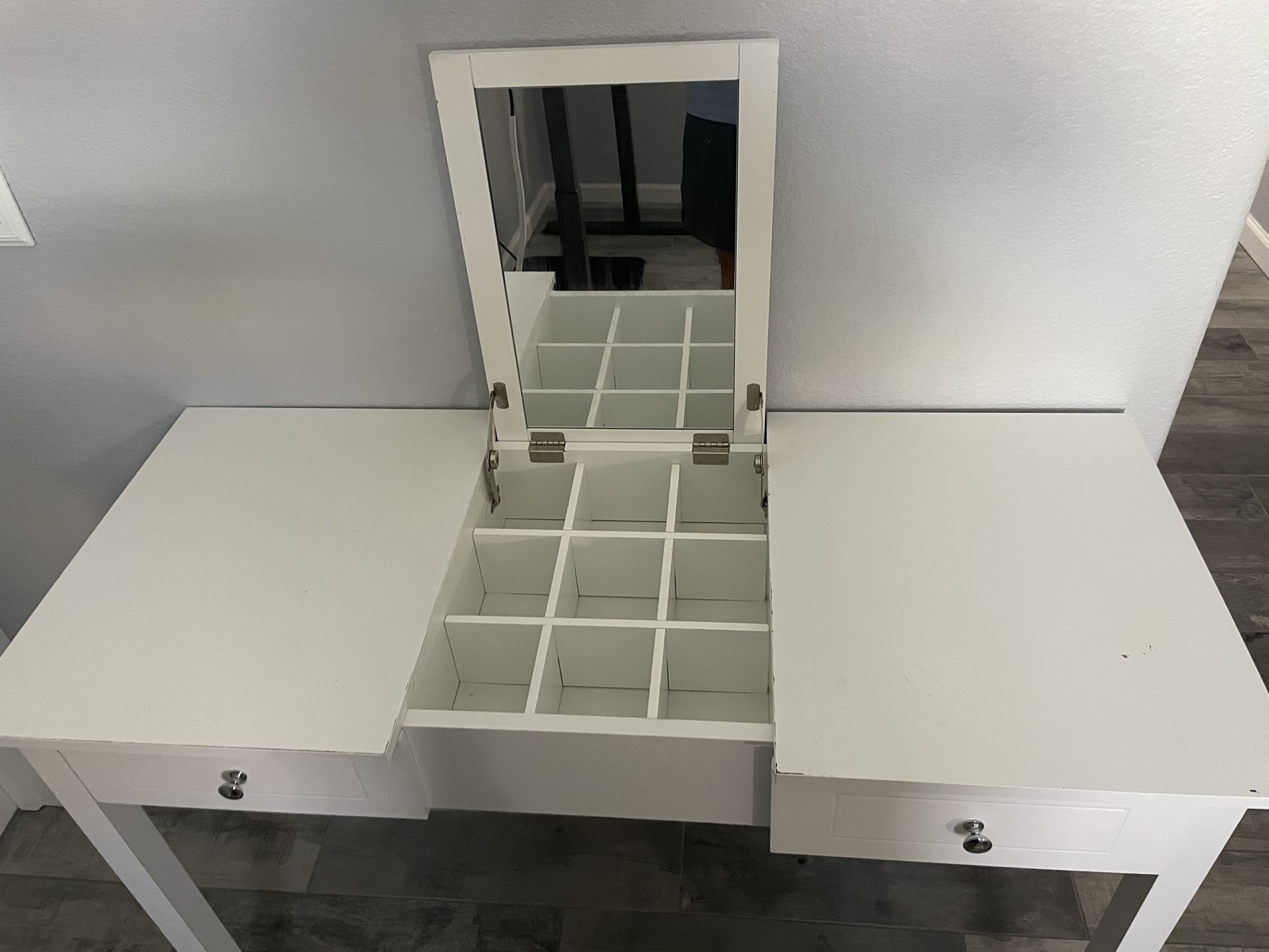 Vanity / Desk