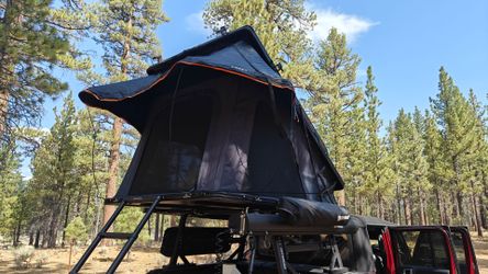 Rooftop Tent. OpenRoad PeakRoof LT V2 Series