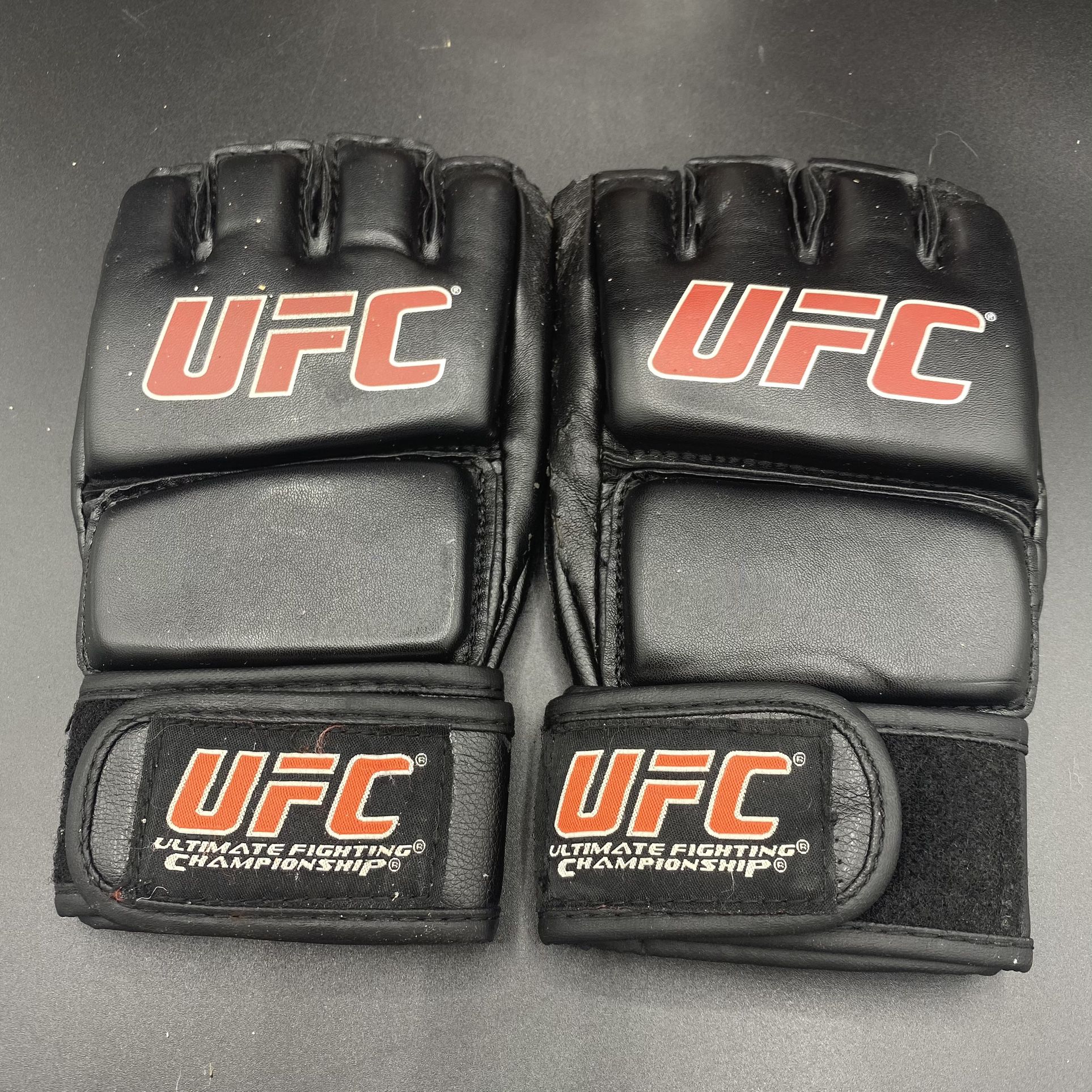 Ufc Ultimate Fighting Championship Gloves Sz. S/M