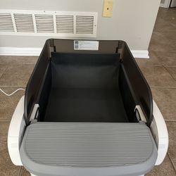 New!!! Loveepee Self Cleaning Litter Box,Fully Open Automatic Litter Box with App Control