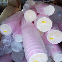 Papers cups  and plastic cups