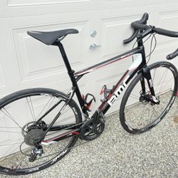 2017 BMC Granfondo GF01 Disc Ultegra – Carbon Endurance Road Bike (Size 54)