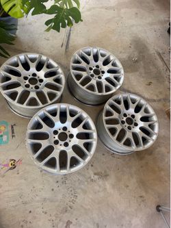18” OEM BMW 06-2013’ silver alloy rim 328i or 335i