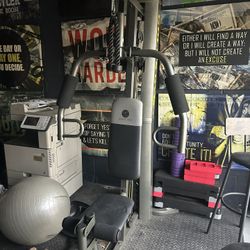 Golds Gym Like New All Attachments Included