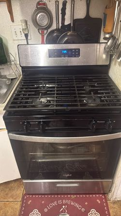 Whirlpool Gas Range/oven