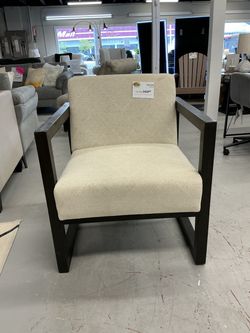 Accent chair