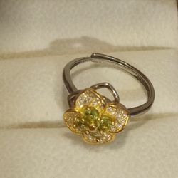 Peridot Spinning Ring 