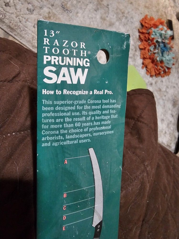 NEW Corona 13in Curved Saw