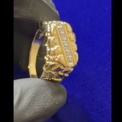 10k solid gold nugget ring , heavy piece  -natural VS2 💎 diamonds super clean 🔥 
