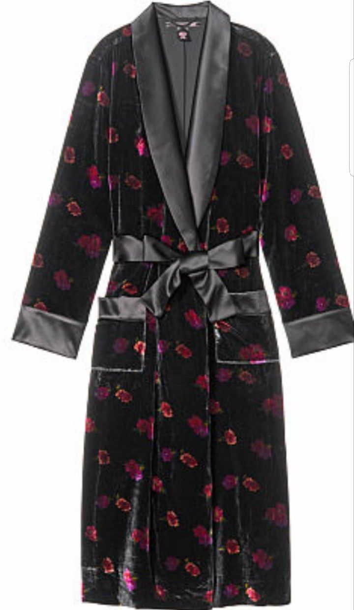 New Victoria Secret Velvet Robe Size Large 