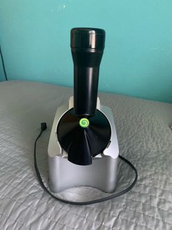 Ice cream maker Yonanas 901 Classic Original Healthy Dessert Fruit Soft Serve Maker