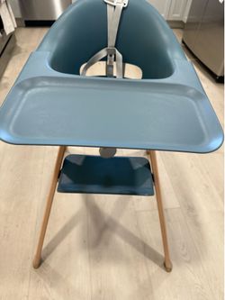 Stokke high chair with cushion seat insert