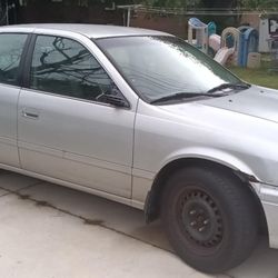 Toyota Camry Runs And Drives!!!!!!!!! 2000 Obo