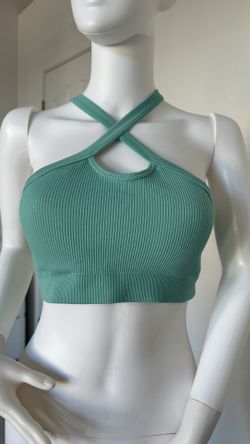 Brandnew Sports Top Stretchable Size Small 