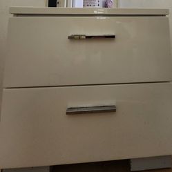 Small dresser/night stand