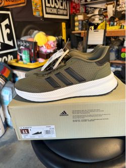 Adidas men’s size 11