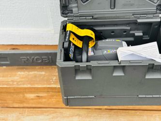 RYOBI RY3716 16 in. 37cc 2-Cycle Gas Chainsaw with Heavy-Duty Case