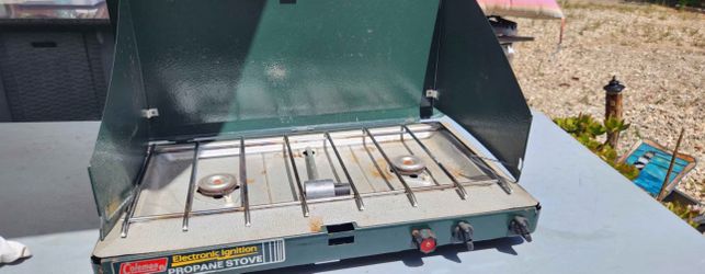 Coleman Electronic Ignition Propane Stove