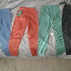 WOMEN'S LEGGINGS 