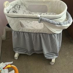 Baby Bassinet Crib - Clean Taken Care Of