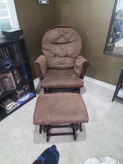 Glider Rocking Chair with Ottoman