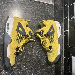 Jordan 4 Lightning SZ 10