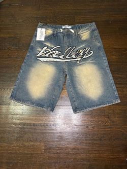 Valley short