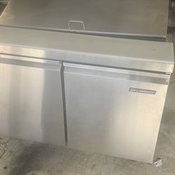 Sir Lawrence Sandwich Station 2 Door 