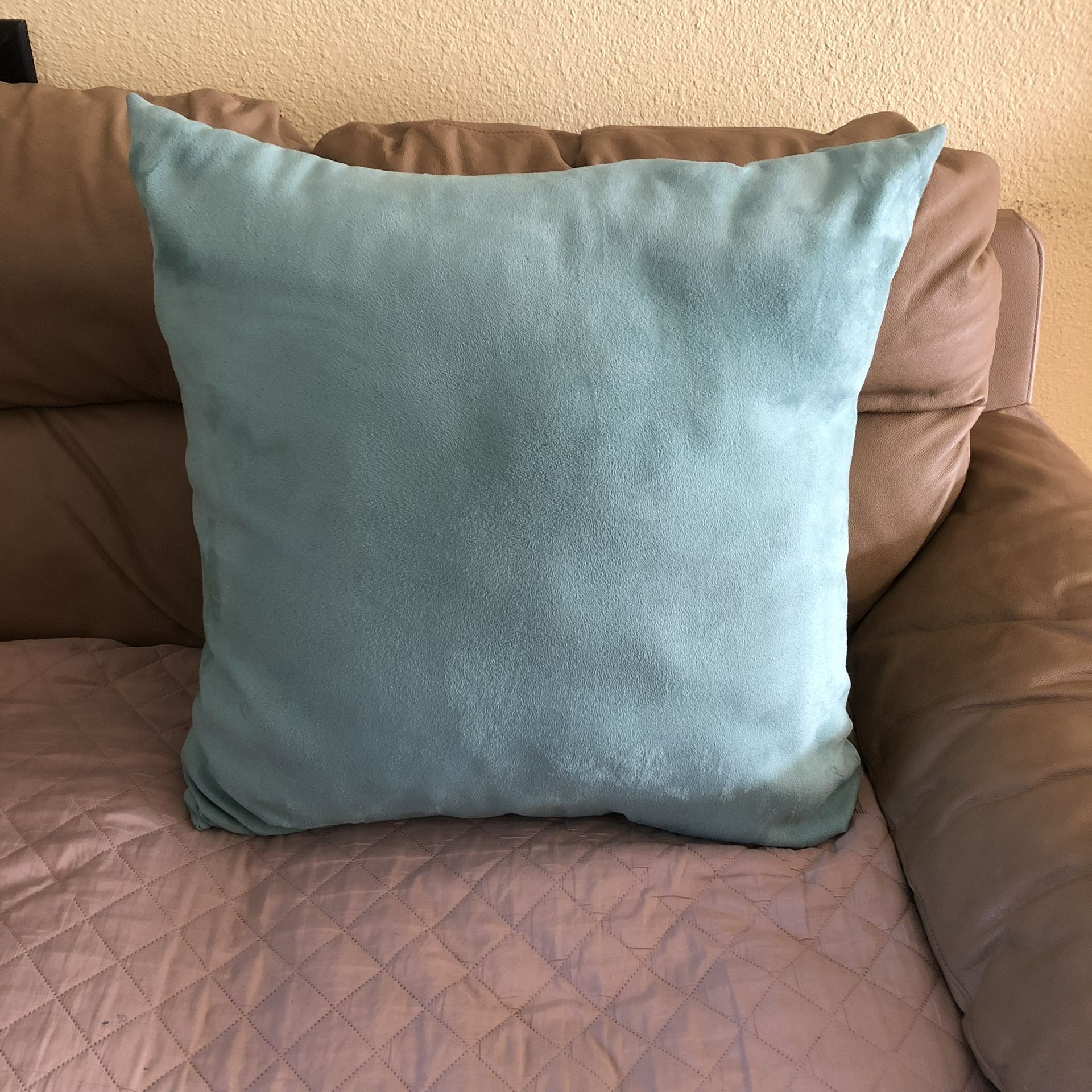 Euro Bed Pillow Size 26x26