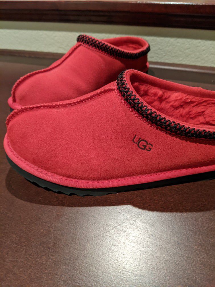 UGGsTasman  Size 6 Sambra Red