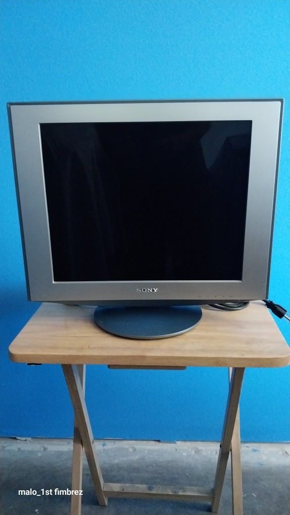 Desktop Computer Screen 17" Sony