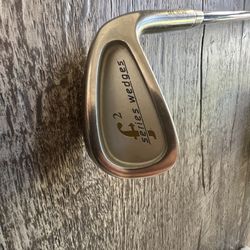 F2 Series Lob Wedge Face Forward Technology 