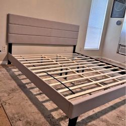 NEW IN BOX -King Size Grey Modern Platform Bed Frame