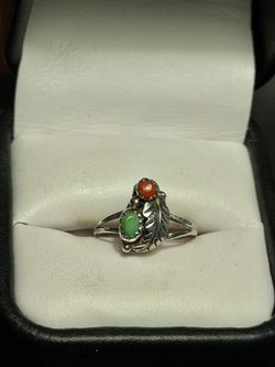 Wow 😮!! Vintage 925 Sterling Silver Leaf Ring with Green & Orange Stones !