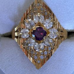 21k Solid Gold Ring With White Sapphires & Garnet Gem Stones.