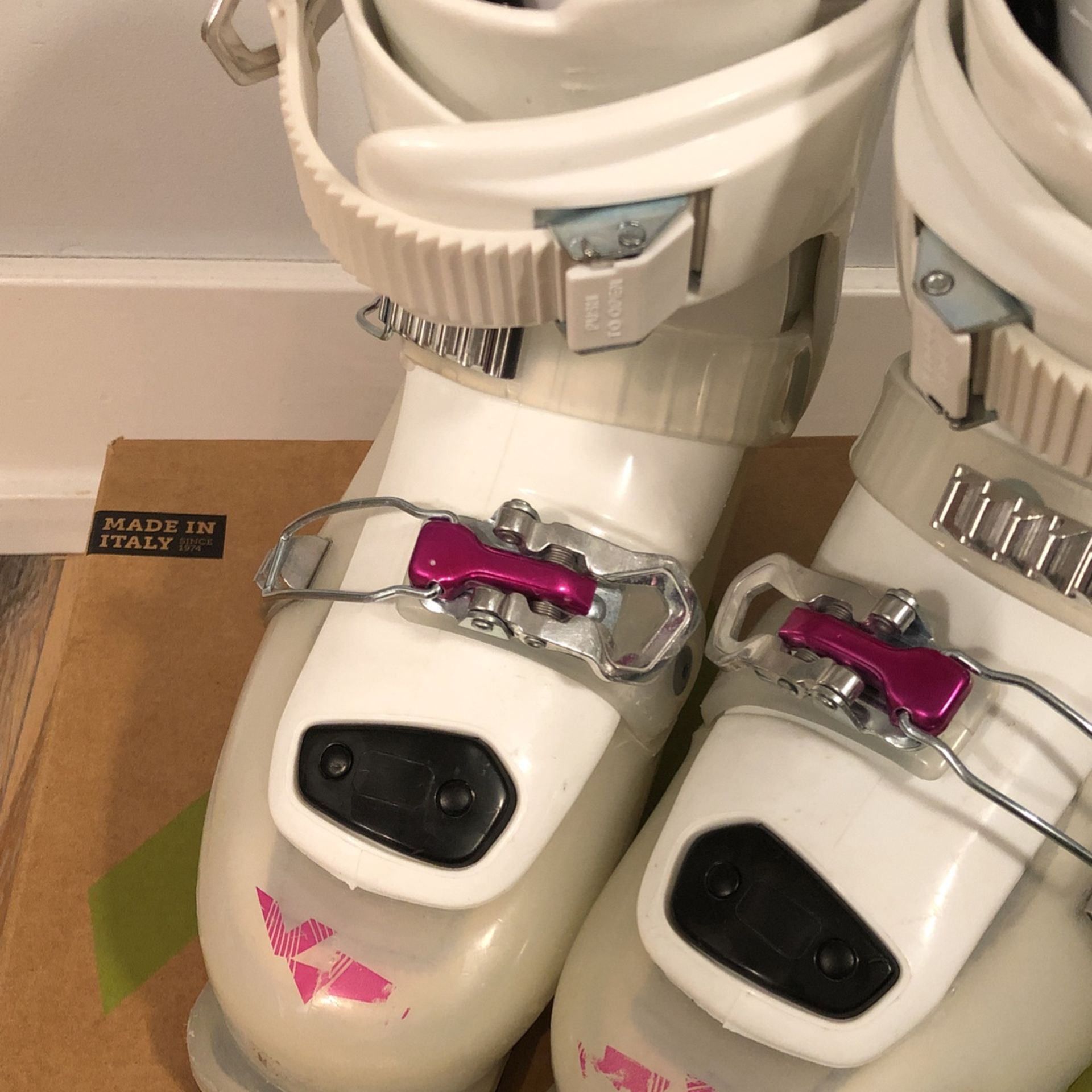 Dalbello Girls Ski Boots