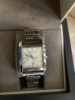 Men Burberry watch with tags