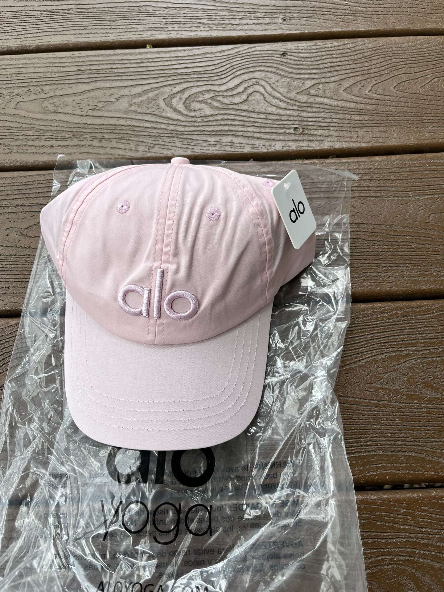 Pink Alo Yoga Women’s Hat Cap BRAND NEW