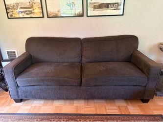 Couch 81 inches - delivery optional