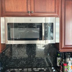 GE Microwave Oven Exhaust Fan With Spacers 