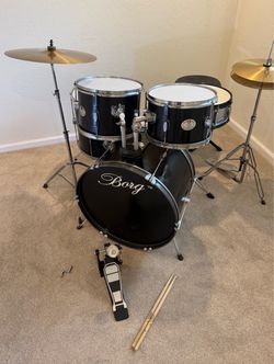 In Upland 91784. Borg complete 5 piece drum set 22 12 13 16” snare 10 lug cymbals stand throne pedal $225 cash in Upland 91784