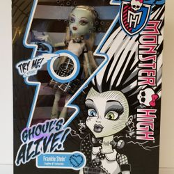 Monster High Ghouls Alive - Frankie Stein - 2012