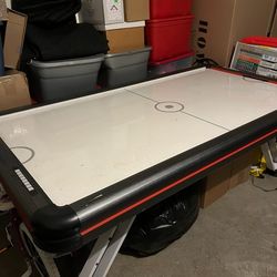 Air Hockey Table