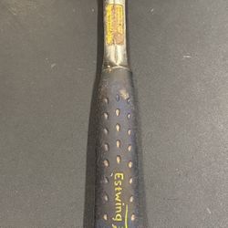 ESTWING Welding/Chipping Hammer - Slag Removal Tool with Forged Steel Construction. Weight of 1lb 4oz