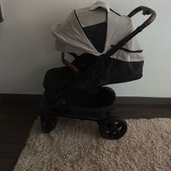 Numa Stroller