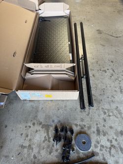 UnderCover AX22010 ArmorFlex Hard Folding Tonneau Cover For 2008 to 2016 Ford F250 F350 6.8' Bed